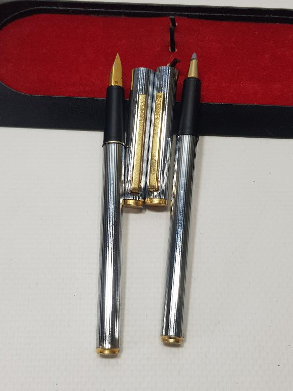 KUTUSUNDA SENATOR DOLMA KALEM VE TÜKENMEZ KALEM SETİ