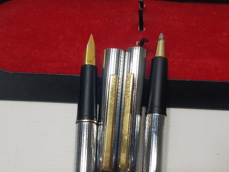 KUTUSUNDA SENATOR DOLMA KALEM VE TÜKENMEZ KALEM SETİ