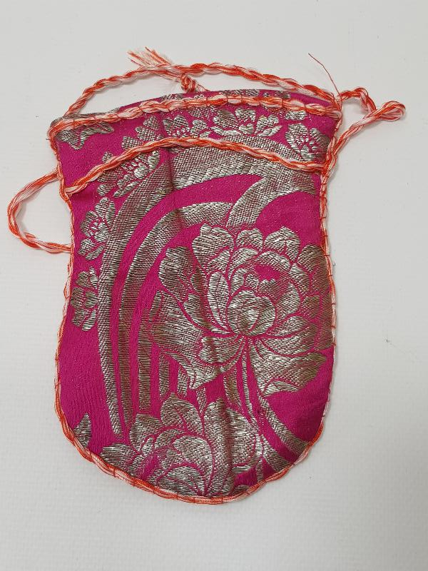 OSMANLI DÖNEMİ GÜMÜŞ SIRMA İŞLEMELİ ELMASİYE KESE