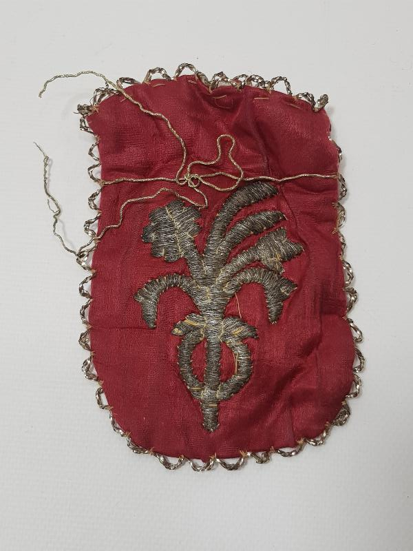 OSMANLI DÖNEMİ GÜMÜŞ SIRMA İŞLEMELİ İPEK GELİN KESESİ