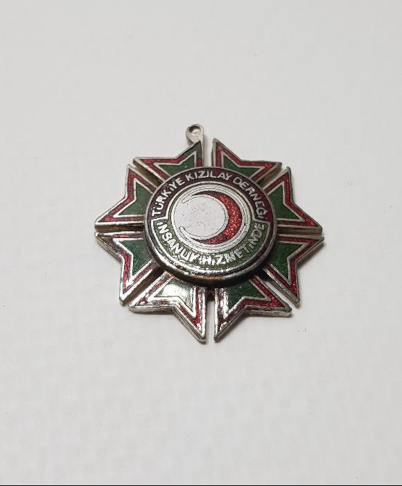 TÜRKİYE KIZILAY DERNEĞİ İNSANLIK HİZMETİNDE MİNELİ ROZET