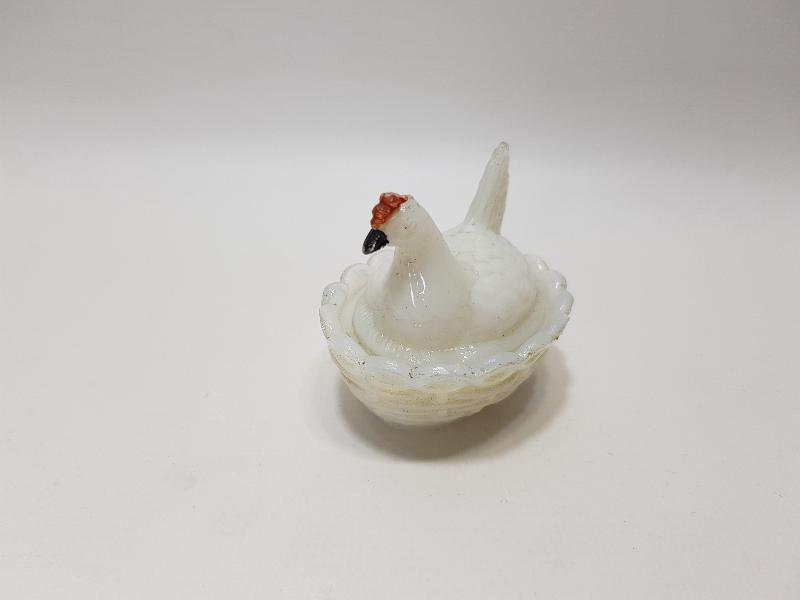 YUMURTLAYAN TAVUK TEMALI MİNİ OPAL ŞEKERLİK 