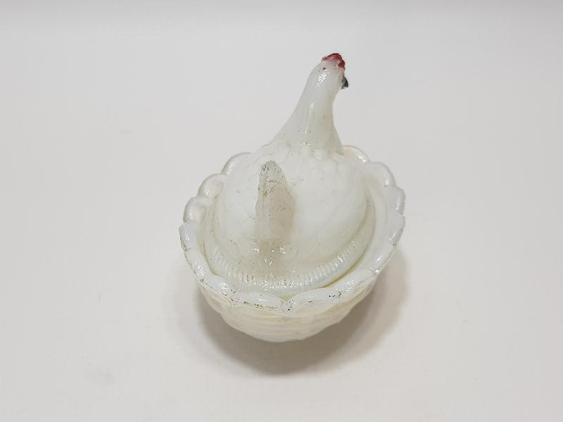 YUMURTLAYAN TAVUK TEMALI MİNİ OPAL ŞEKERLİK 