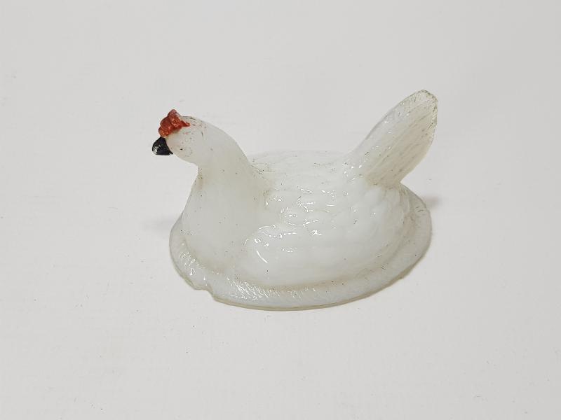 YUMURTLAYAN TAVUK TEMALI MİNİ OPAL ŞEKERLİK 