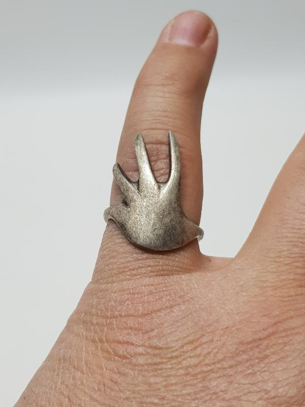 EL FORMLU GÜMÜŞ BAYAN YÜZÜĞÜ