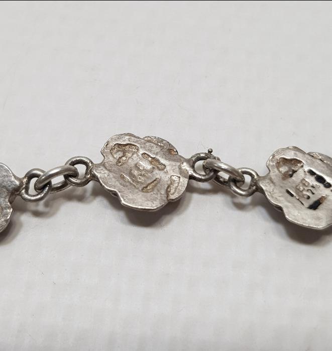 GÜL DESENLERİYLE SÜSLÜ ANTİKA GÜMÜŞ BİLEKLİK