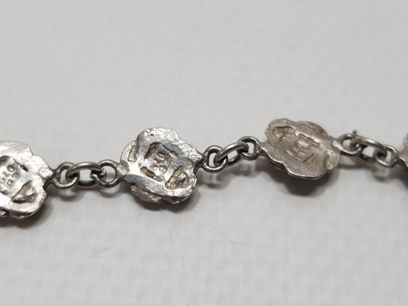 GÜL DESENLERİYLE SÜSLÜ ANTİKA GÜMÜŞ BİLEKLİK