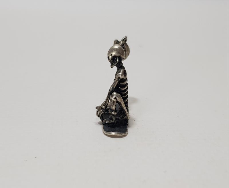 İSKELET FORMLU GÜMÜŞ KOLYE UCU