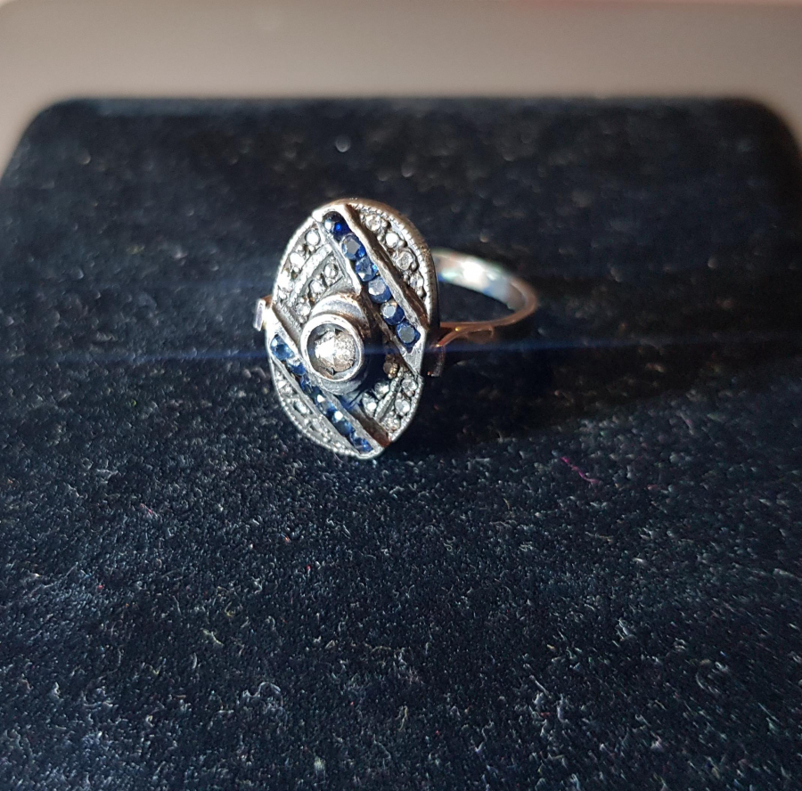 SAFİR VE ELMAS TAŞLARLA SÜSLÜ ALTIN YÜZÜK