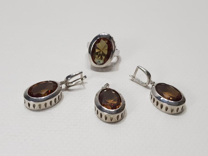 ZULTANİT TAŞLI GÜMÜŞ TAKI SETİ