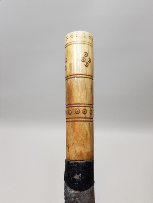 OSMANLI DÖNEMİ MEŞRUTİYET SLOGANLARI YAZILI VE BAYRAKLARLA SÜSLÜ MORS DİŞİ SAPLI ÇOK NADİR KAMA