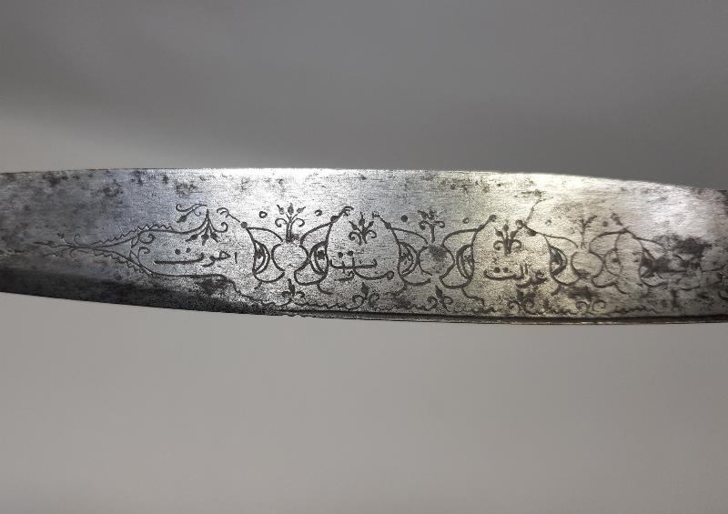 OSMANLI DÖNEMİ MEŞRUTİYET SLOGANLARI YAZILI VE BAYRAKLARLA SÜSLÜ MORS DİŞİ SAPLI ÇOK NADİR KAMA