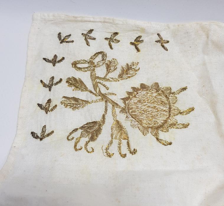 OSMANLI DÖNEMİ ALTIN SIRMA İŞLEMELİ ÖRTÜ