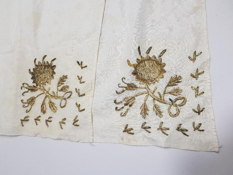 OSMANLI DÖNEMİ ALTIN SIRMA İŞLEMELİ ÖRTÜ