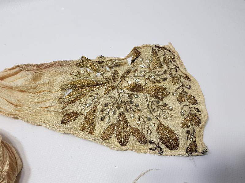 OSMANLI DÖNEMİ ALTIN SIRMA İŞLEMELİ UÇKUR