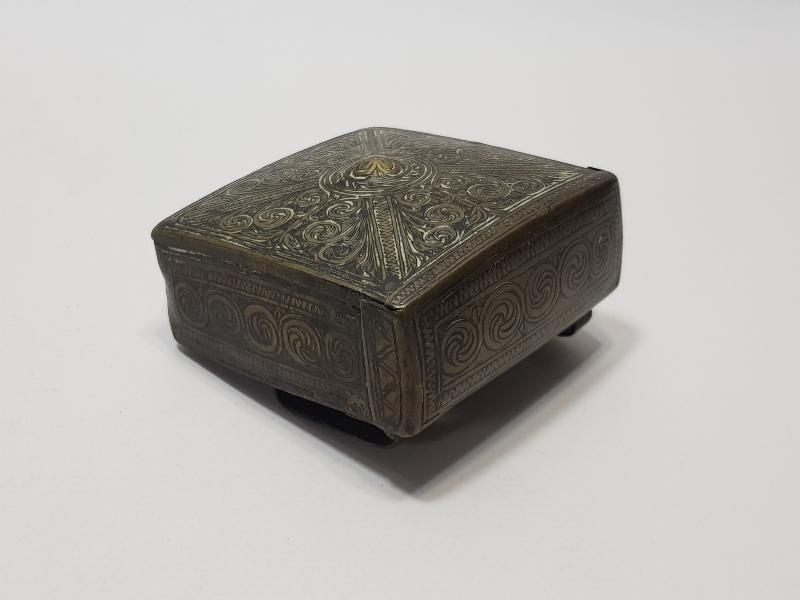 OSMANLI DÖNEMİ ÜZERİ KALEM İŞÇİLİKLİ NADİR FORMDA ÇAPUTLUK