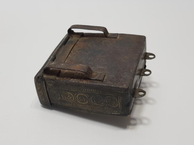 OSMANLI DÖNEMİ ÜZERİ KALEM İŞÇİLİKLİ NADİR FORMDA ÇAPUTLUK