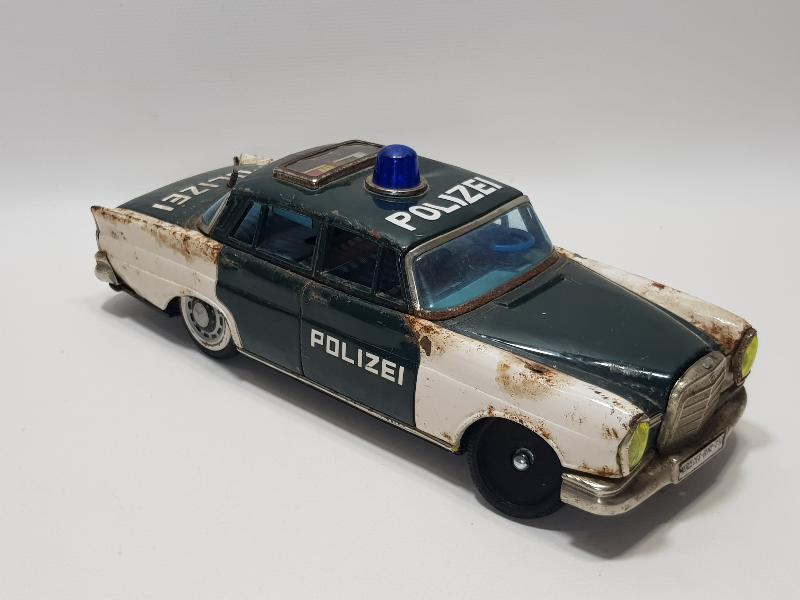 TENEKE OYUNCAK MERCEDES POLİS ARABASI 