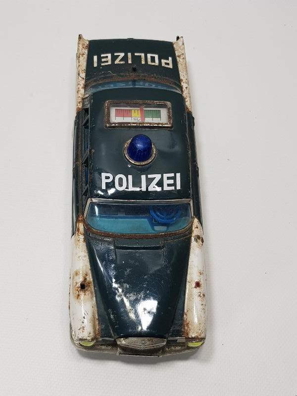 TENEKE OYUNCAK MERCEDES POLİS ARABASI 