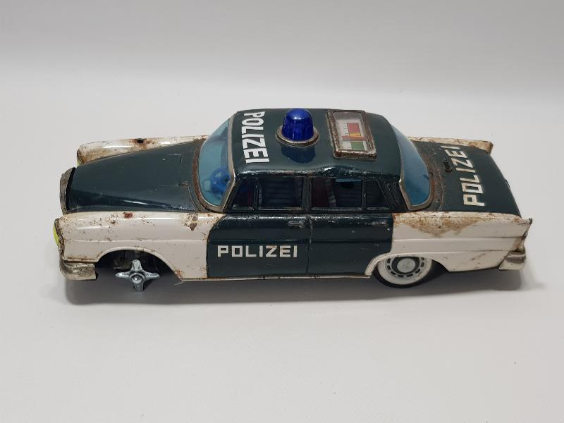 TENEKE OYUNCAK MERCEDES POLİS ARABASI 