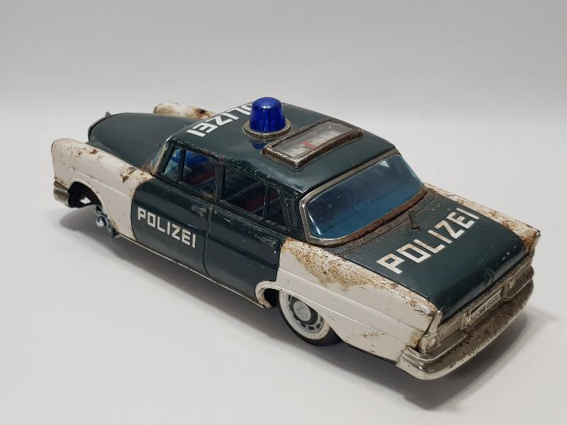 TENEKE OYUNCAK MERCEDES POLİS ARABASI 