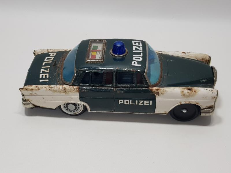 TENEKE OYUNCAK MERCEDES POLİS ARABASI 