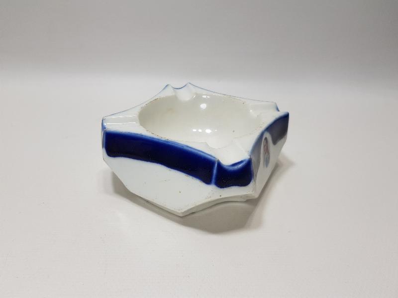 1900'LERDEN NAPOLYON RESİMLİ PORSELEN KÜL TABLASI 