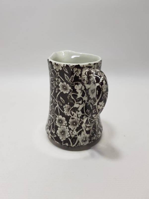 ANTİKA İNGİLİZ PORSELEN SÜTLÜK 