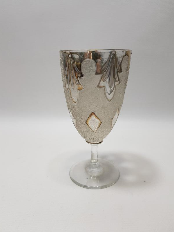 OSMANLI PAZARI İÇİN YAPILMIŞ ALTIN YALDIZLI VE MİNELİ KRİSTAL KADEH