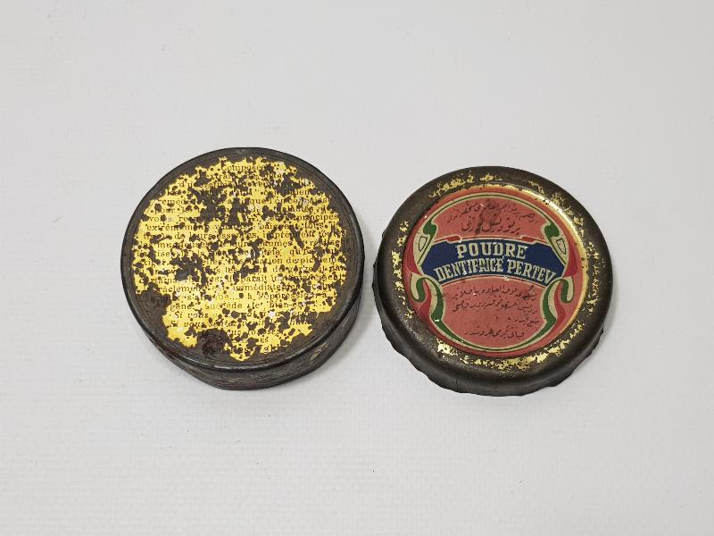 TIP TARİHİ: OSMANLICA VE FRANSIZCA YAZILI PERTEV PUDRA KUTUSU