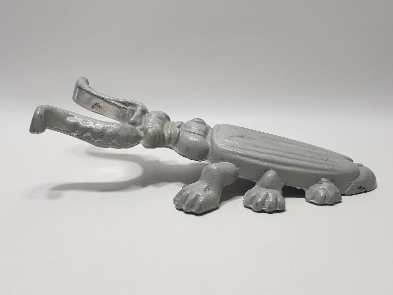 1930'LARDAN BÖCEK FORMLU ÇOK NADİR AYAKKABI ÇIKARMA ALETİ