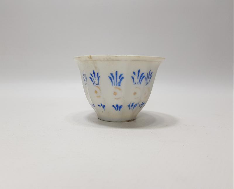 OSMANLI DÖNEMİ AY YILDIZLI PORSELEN KAHVE FİNCANI