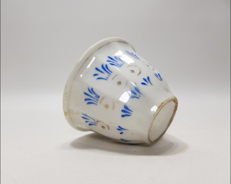 OSMANLI DÖNEMİ AY YILDIZLI PORSELEN KAHVE FİNCANI