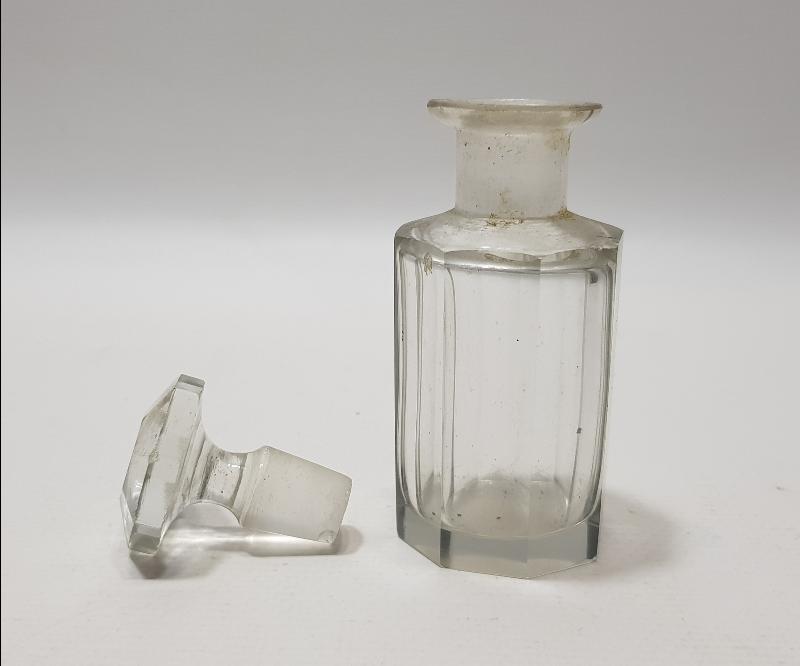 OSMANLI DÖNEMİ KESME KRİSTAL PARFÜM ŞİŞESİ