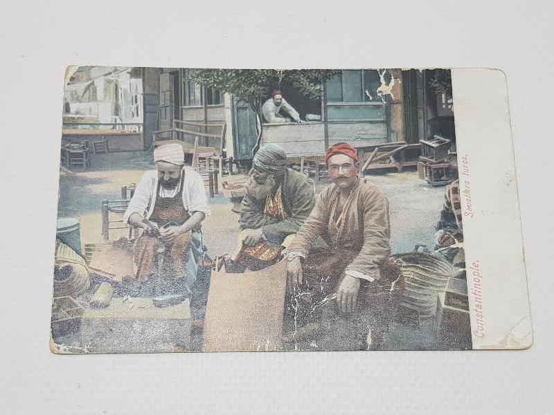 OSMANLI KARTPOSTAL: İSTANBUL'DA AYAKKABI TAMİRCİLERİ