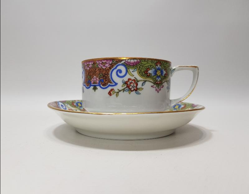 OSMANLICA DAMGALI KUZNETSOV ÇAY FİNCANI