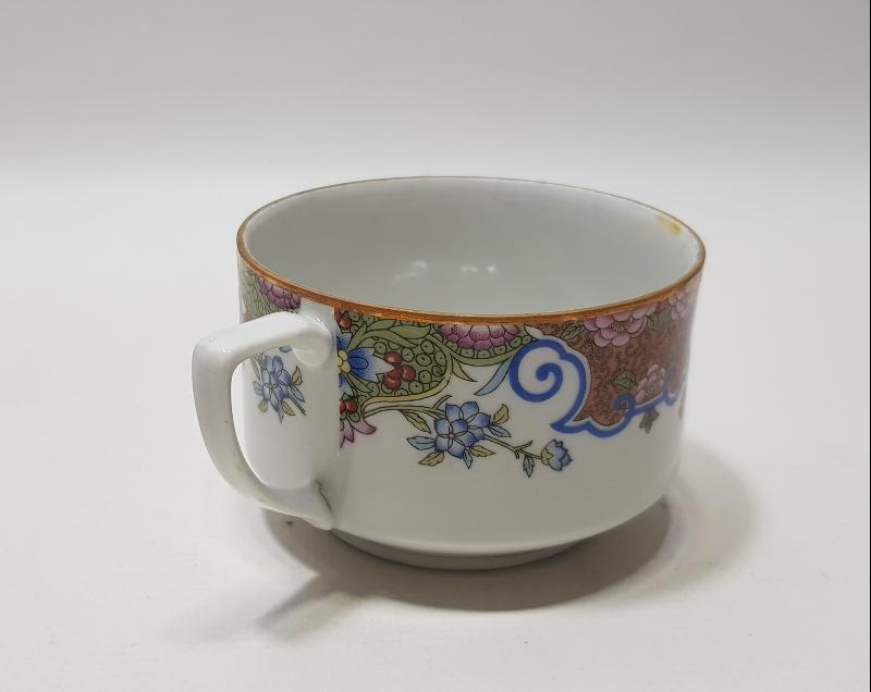 OSMANLICA DAMGALI KUZNETSOV ÇAY FİNCANI