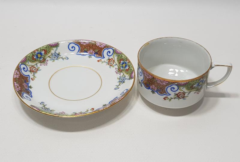 OSMANLICA DAMGALI KUZNETSOV ÇAY FİNCANI