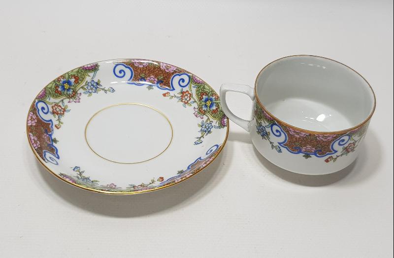 OSMANLICA DAMGALI KUZNETSOV ÇAY FİNCANI