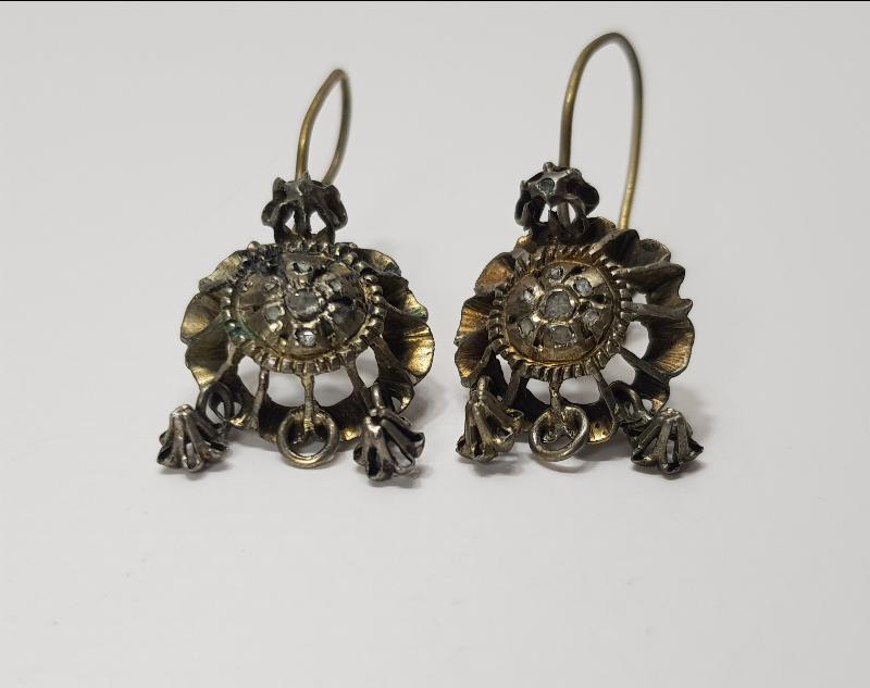 OSMANLI DÖNEMİ GÜL MODELİ ELMAS KÜPE