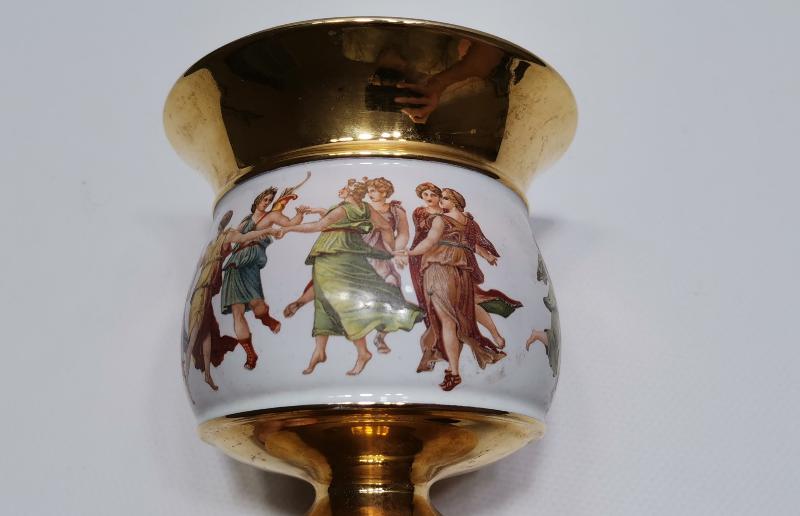 ROMA DÖNEMİ KADINLARI RESİMLİ ALTIN SIVAMA İTALYAN PORSELEN VAZO