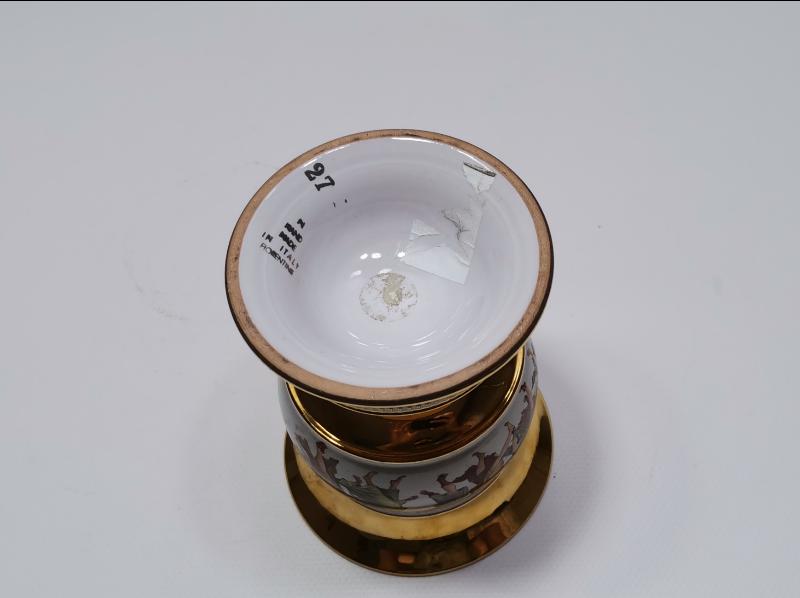 ROMA DÖNEMİ KADINLARI RESİMLİ ALTIN SIVAMA İTALYAN PORSELEN VAZO