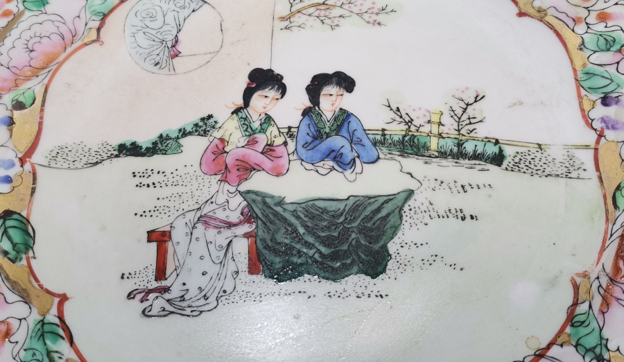 1900 BAŞLARI TAMAMI EL BOYAMA ESKİ ÇİN PORSELEN TABAK