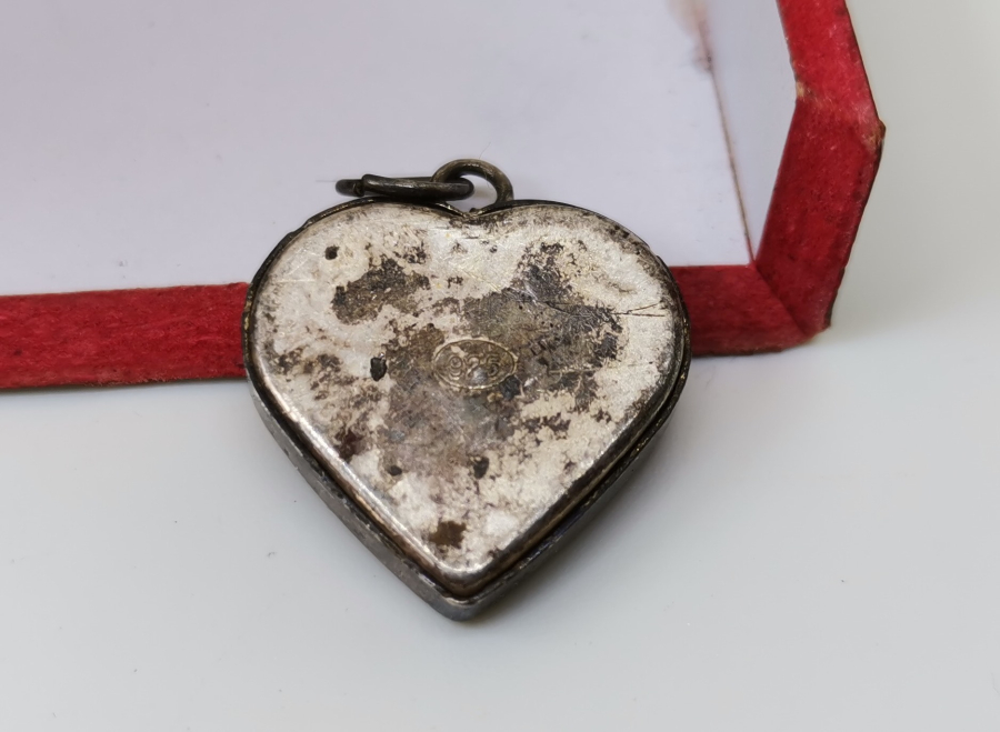 İÇİNDE DUASI İLE MİNE İŞÇİLİKLİ ANTİKA GÜMÜŞ CEVŞEN-İ KEBİR