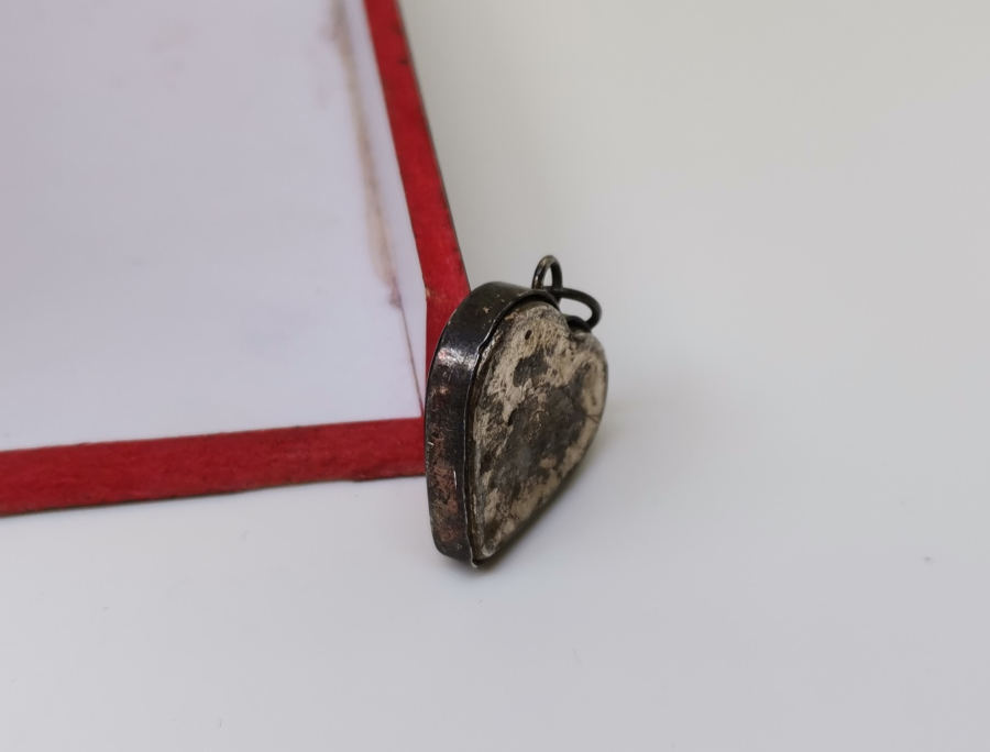 İÇİNDE DUASI İLE MİNE İŞÇİLİKLİ ANTİKA GÜMÜŞ CEVŞEN-İ KEBİR