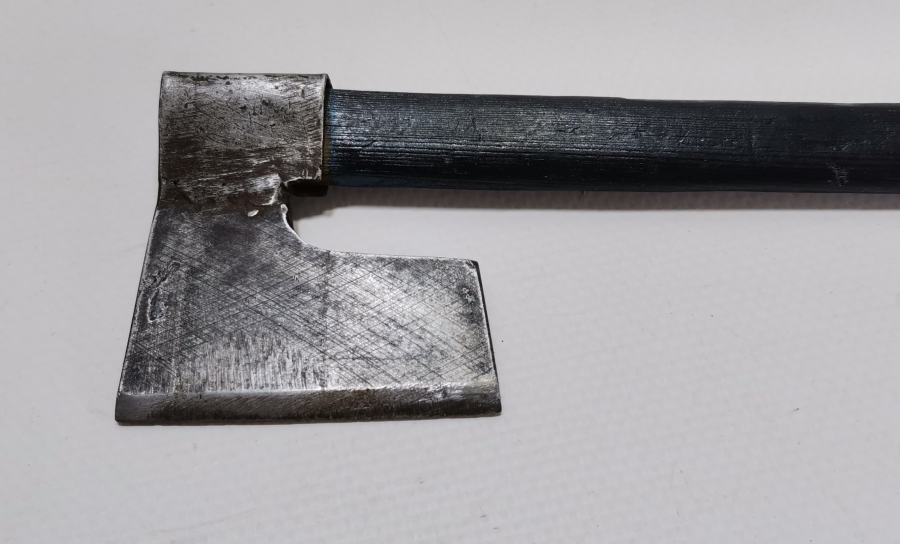 OSMANLI DÖNEMİ BALTA FORMUNDA YAPILMIŞ ŞEKER KIRACAĞI