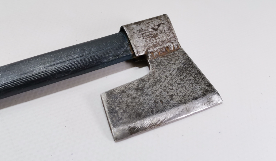 OSMANLI DÖNEMİ BALTA FORMUNDA YAPILMIŞ ŞEKER KIRACAĞI