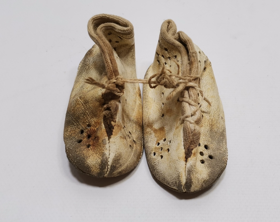 OSMANLI DÖNEMİ DERİDEN MAMUL NADİR BEBEK AYAKKABISI