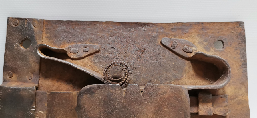 OSMANLI DÖNEMİ KOÇ BAŞLI NADİR EL YAPIMI KAPI KİLİDİ