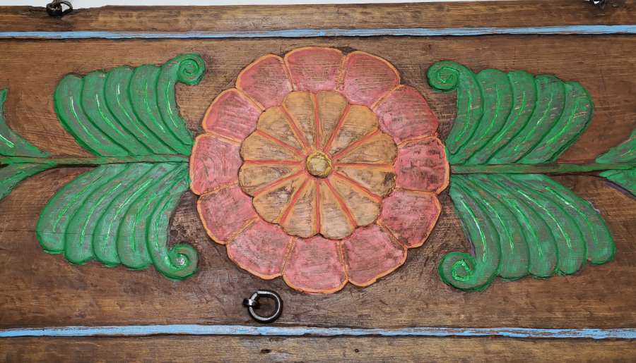 OSMANLI DÖNEMİ TAMAMI EL OYMA İŞÇİLİKLİ AHŞAP DOLAP KAPAĞI